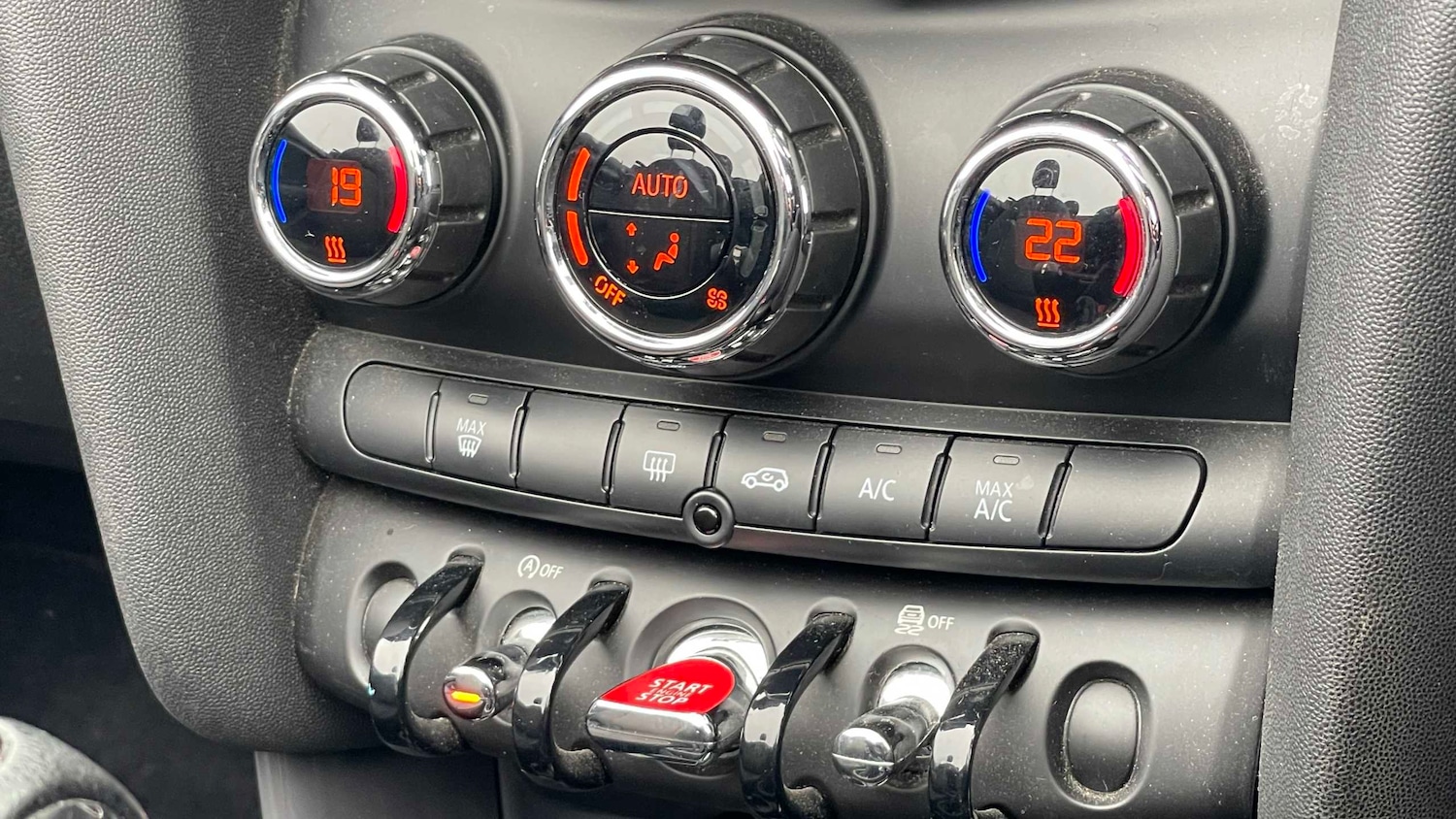 Used MINI Convertible 2017 for sale - 77995838: Photo 20