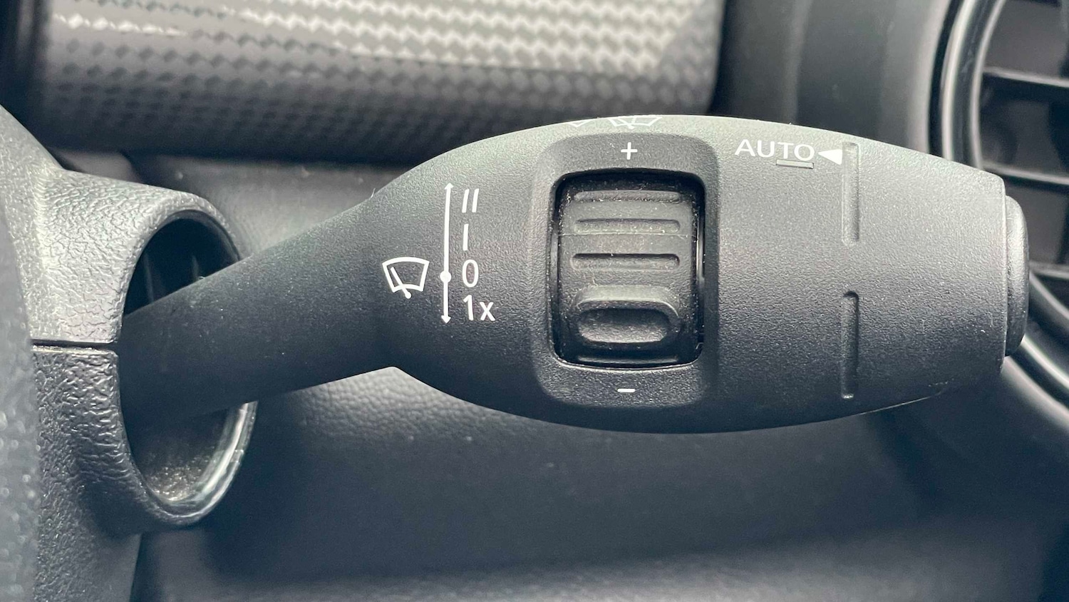 Used MINI Convertible 2017 for sale - 77995838: Photo 22