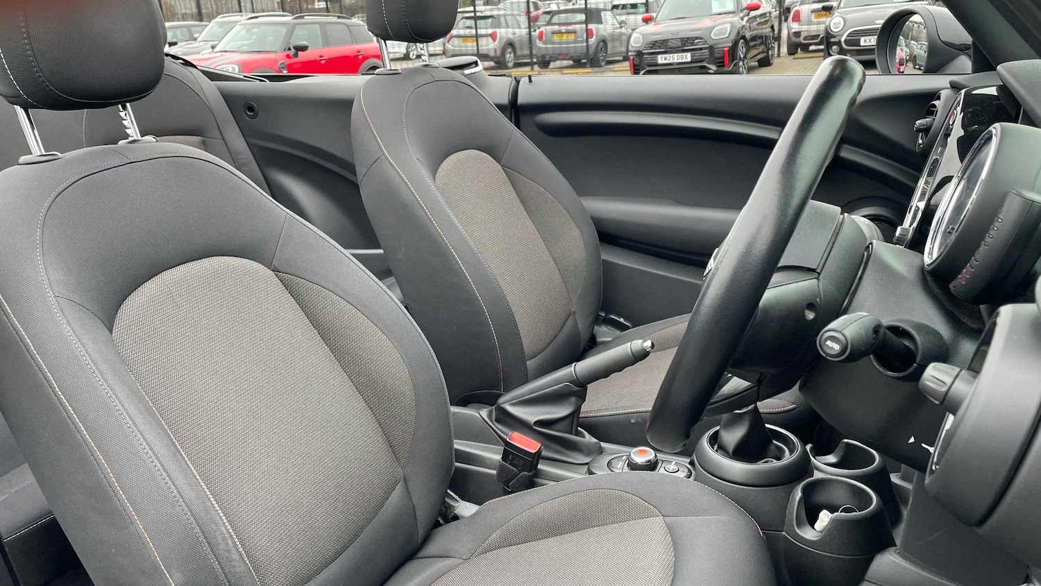 Used MINI Convertible 2017 for sale - 77995838: Photo 9