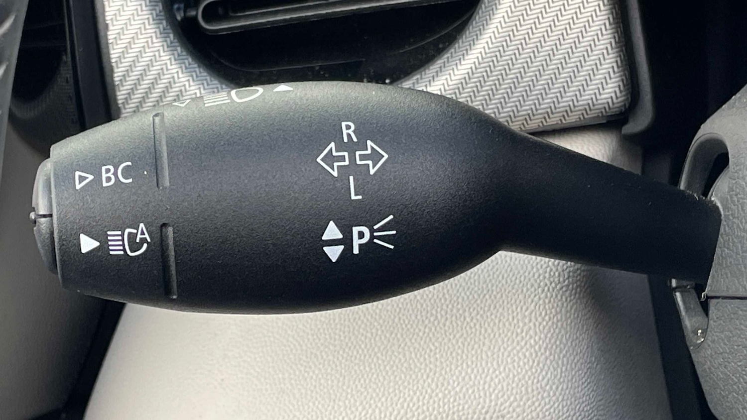 Used MINI Convertible 2023 for sale - 76488155: Photo 26