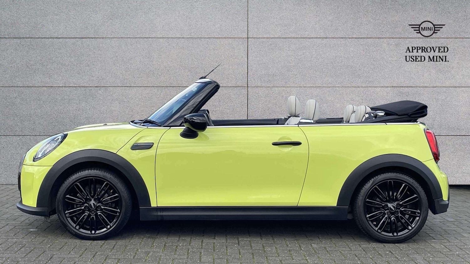 Used MINI Convertible 2023 for sale - 76488155: Photo 3