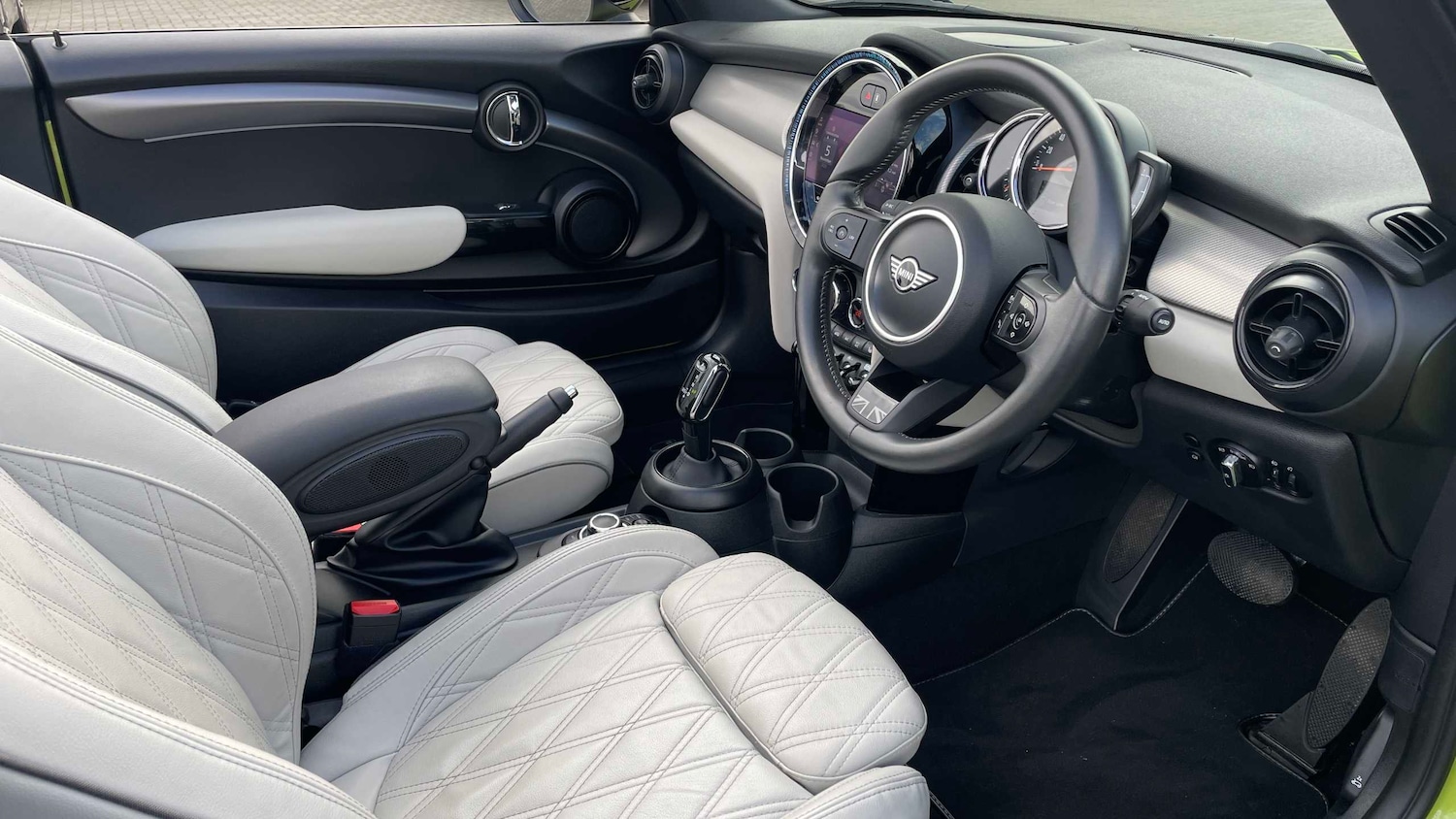 Used MINI Convertible 2023 for sale - 76488155: Photo 5