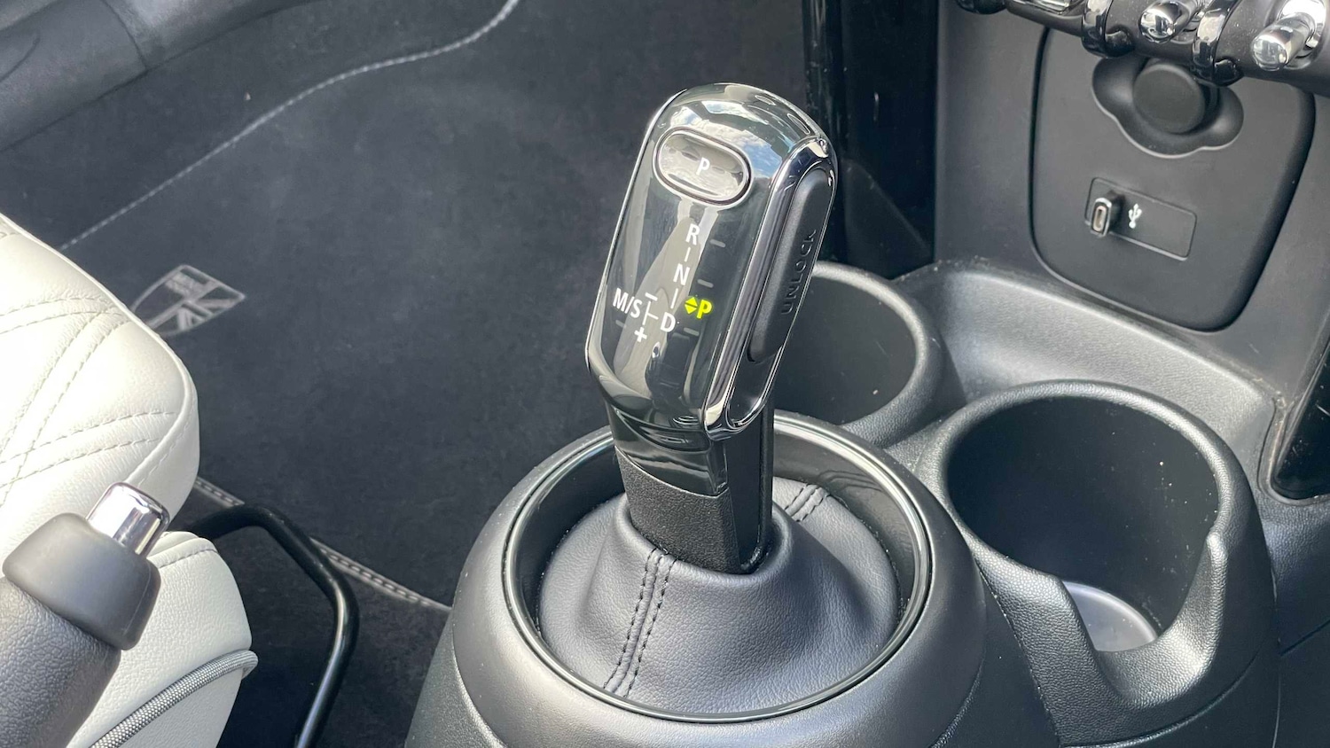 Used MINI Convertible 2023 for sale - 76488155: Photo 9