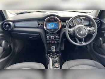 Used MINI Hatch 2019 for sale - 75699577: Photo