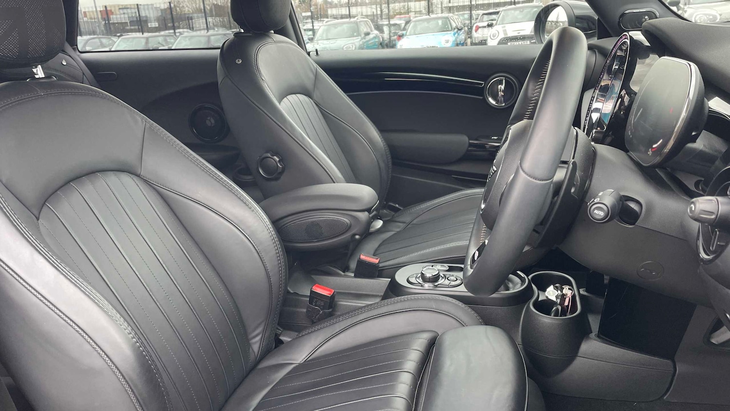 Used MINI Hatch 2022 for sale - 77601189: Photo 10