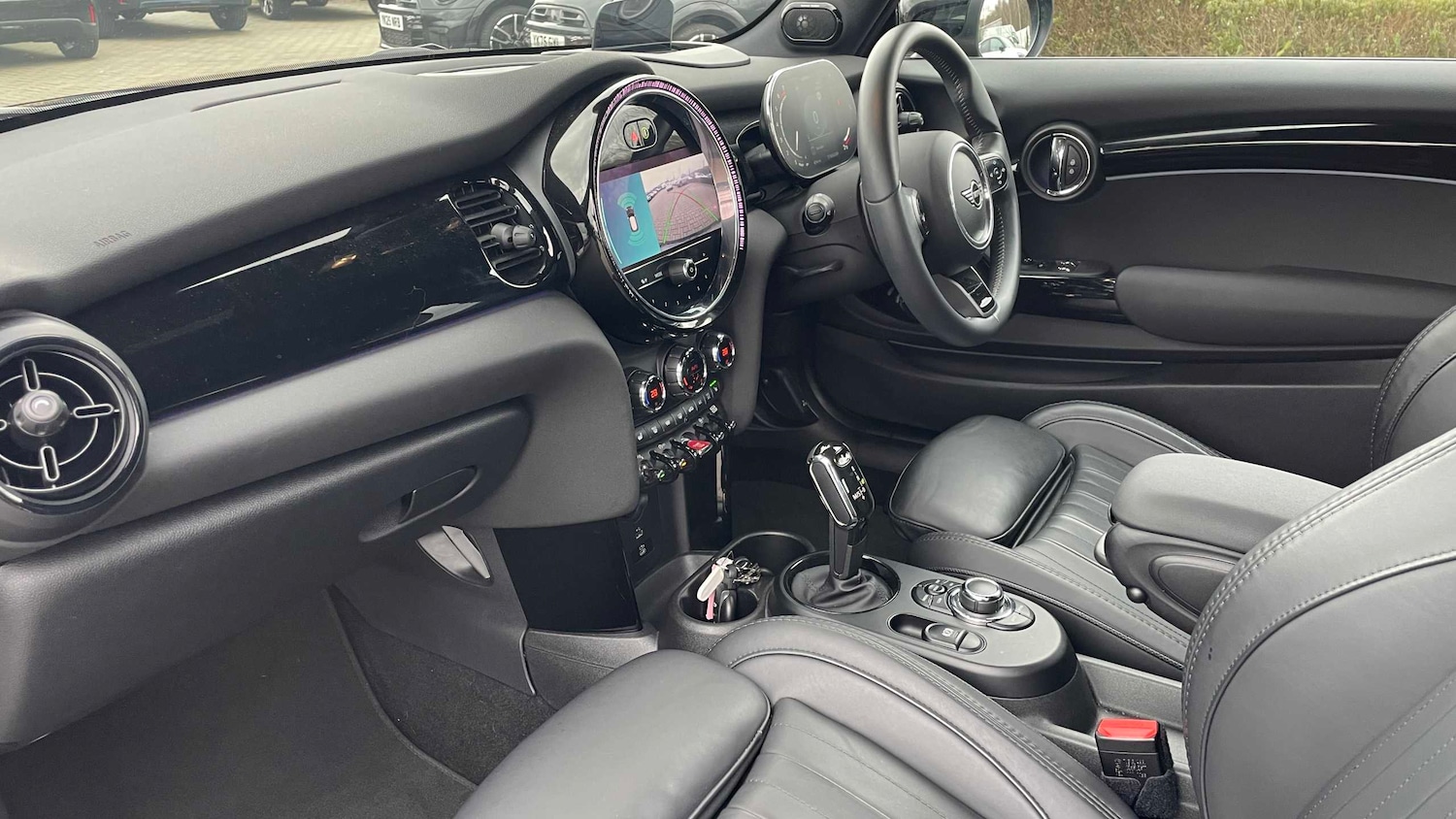 Used MINI Hatch 2022 for sale - 77601189: Photo 5