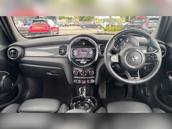 Used MINI Hatch 2024 for sale - 78845303: Photo
