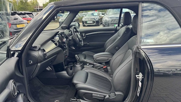 Used MINI Convertible 2023 for sale - 75742290: Photo 11