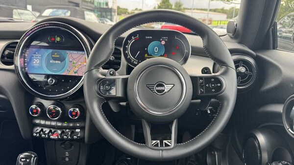 Used MINI Convertible 2023 for sale - 75742290: Photo 13