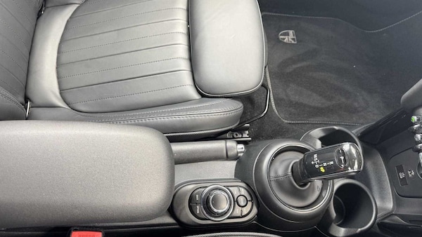 Used MINI Convertible 2023 for sale - 75742290: Photo 27