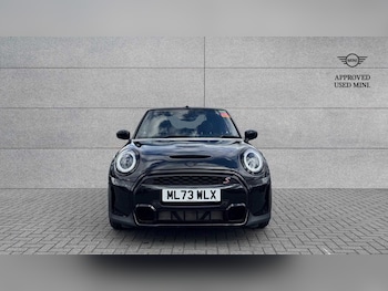 Used MINI Convertible 2023 for sale - 75742290: Photo