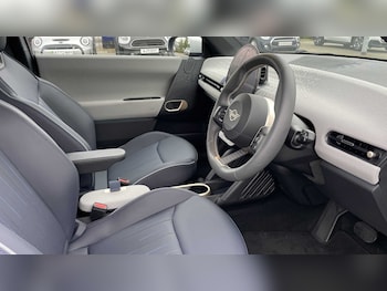 Used MINI Cooper 2024 for sale - 77601364: Photo