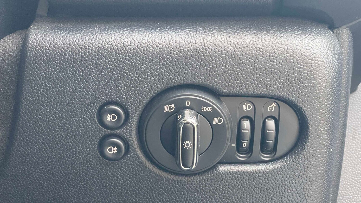 Used MINI Hatch 2020 for sale - 76789401: Photo 22