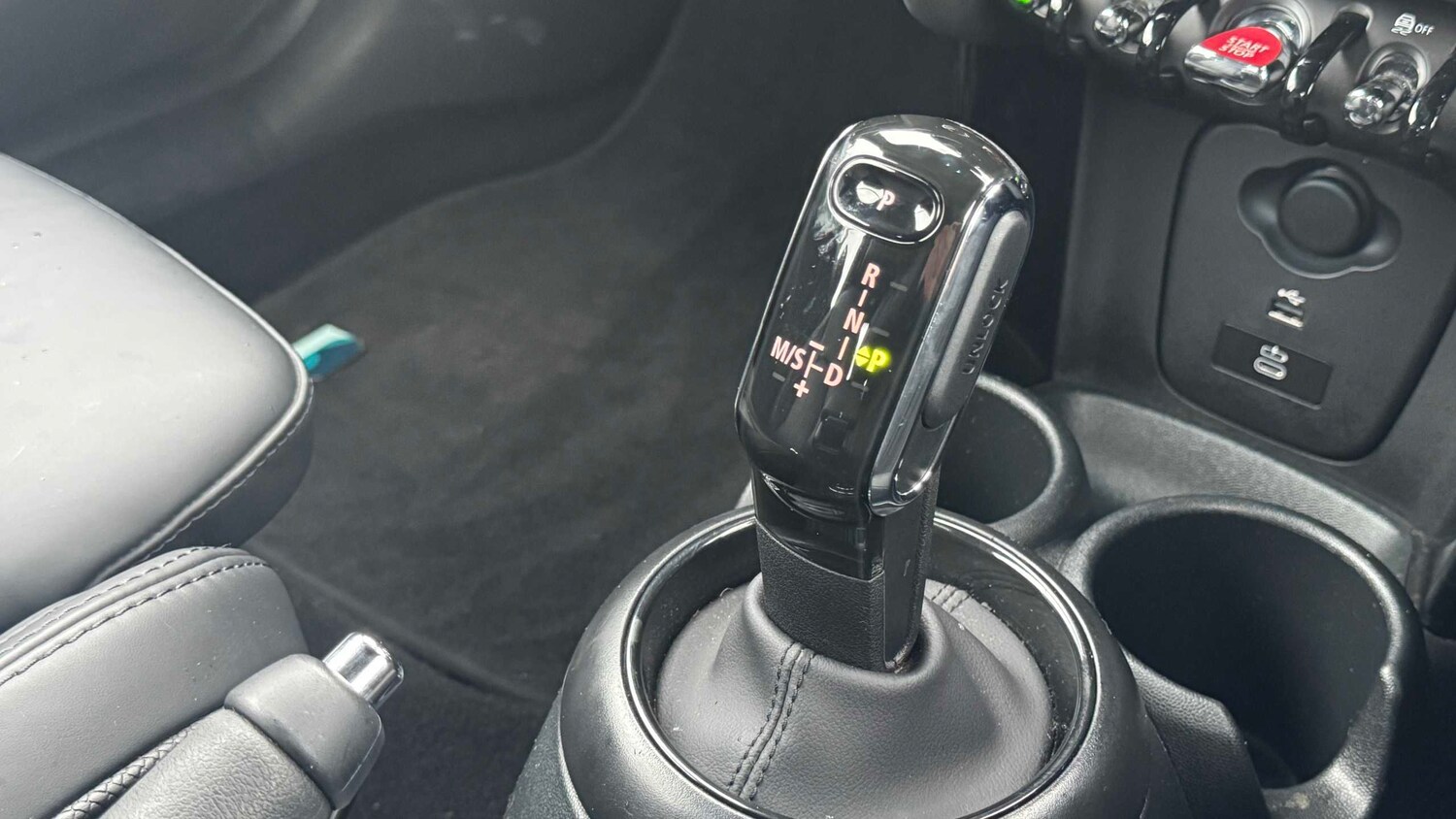 Used MINI Convertible 2023 for sale - 77348113: Photo 11