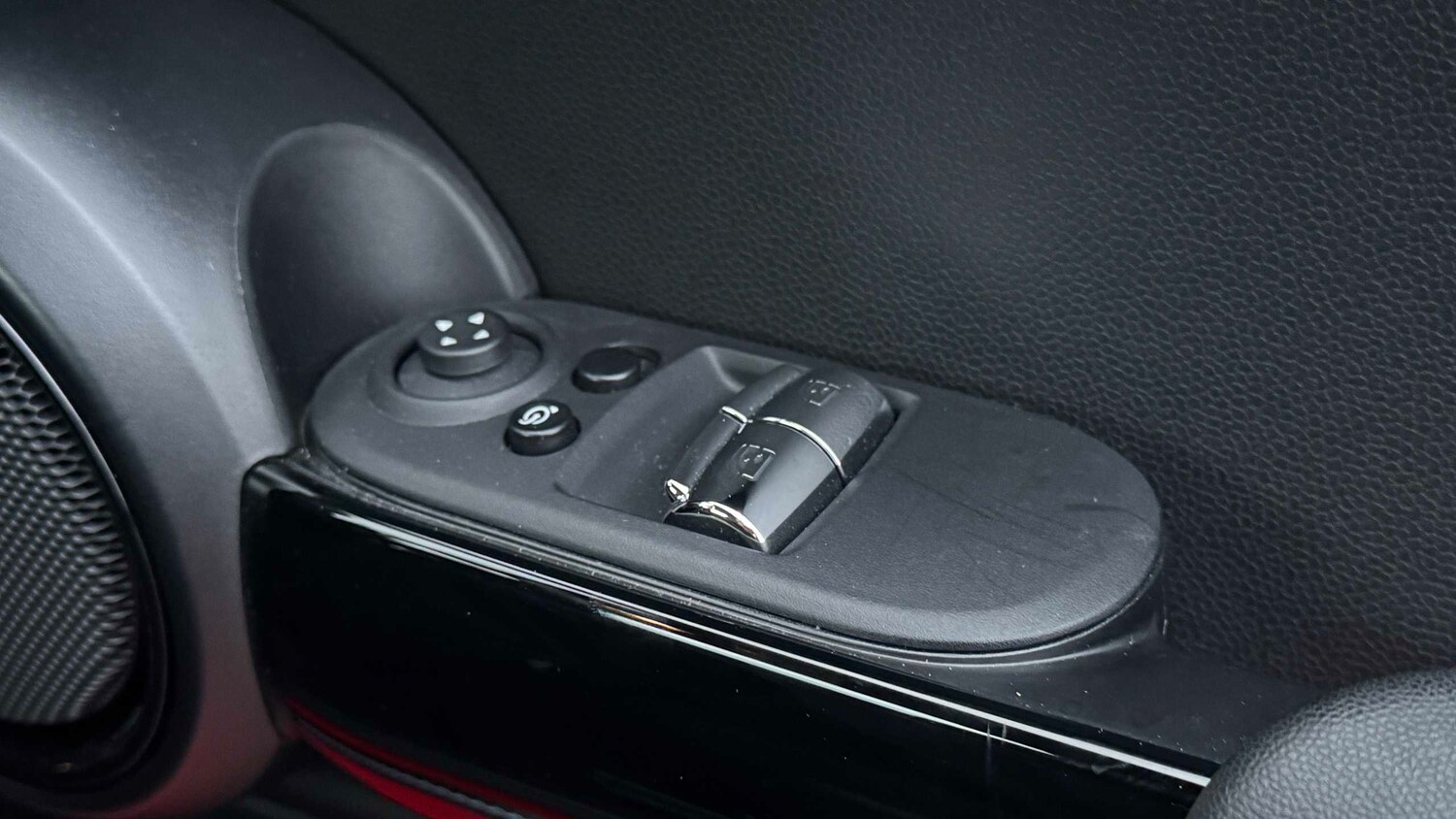 Used MINI Hatch 2024 for sale - 77500406: Photo 28