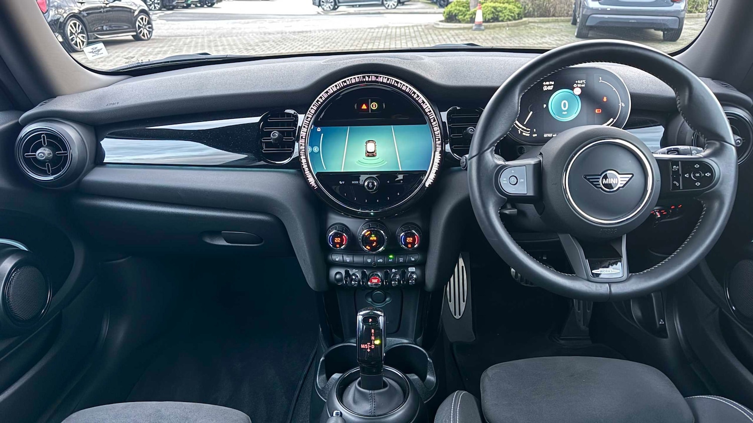 Used MINI Hatch 2024 for sale - 77500406: Photo 4