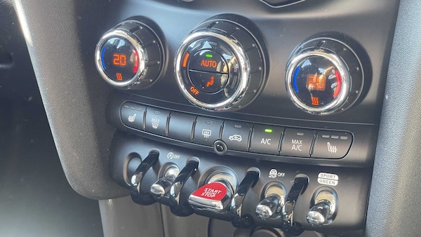 Used MINI Hatch 2019 for sale - 76272245: Photo 28