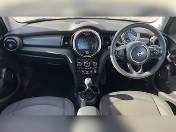 Used MINI Hatch 2019 for sale - 76272245: Photo 4