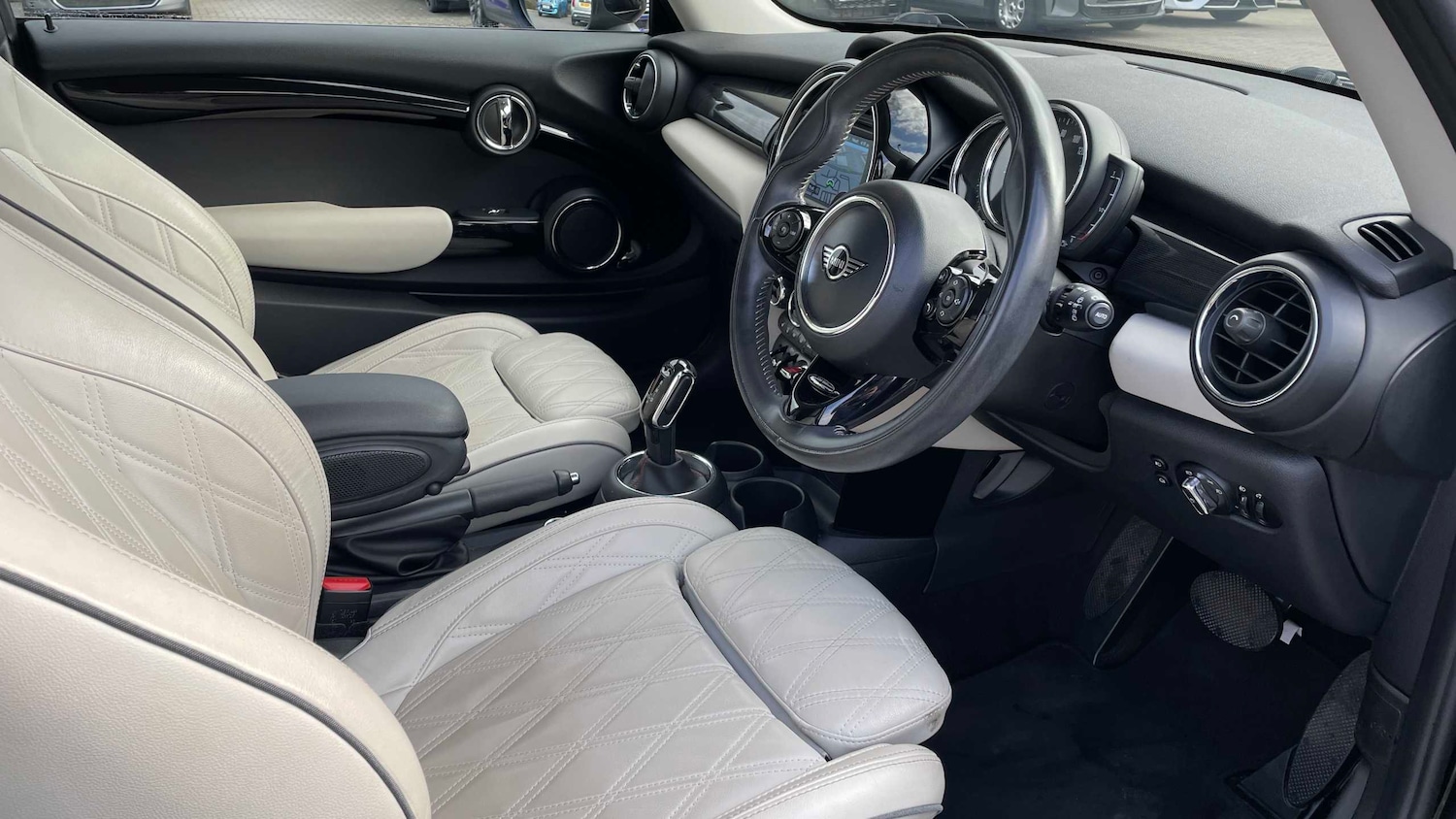 Used MINI Hatch for sale - 78104612: Photo 6