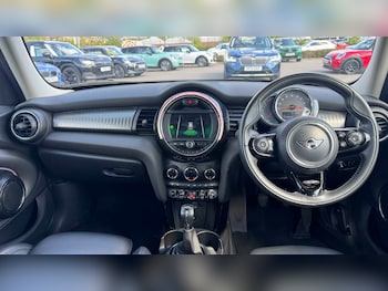 Used MINI Hatch 2019 for sale - 78433082: Photo