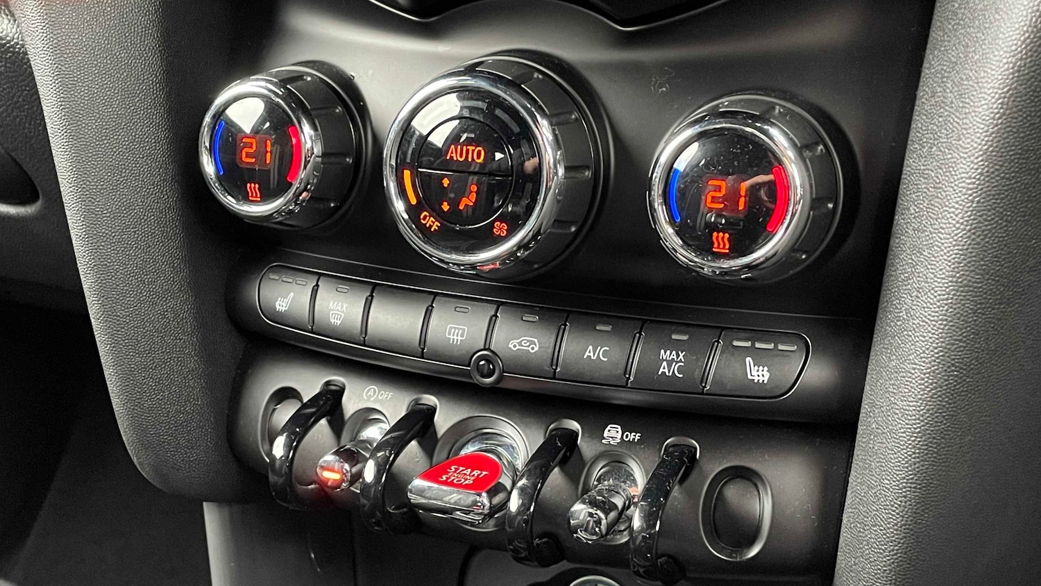 Used MINI Hatch 2020 for sale - 76929062: Photo 9