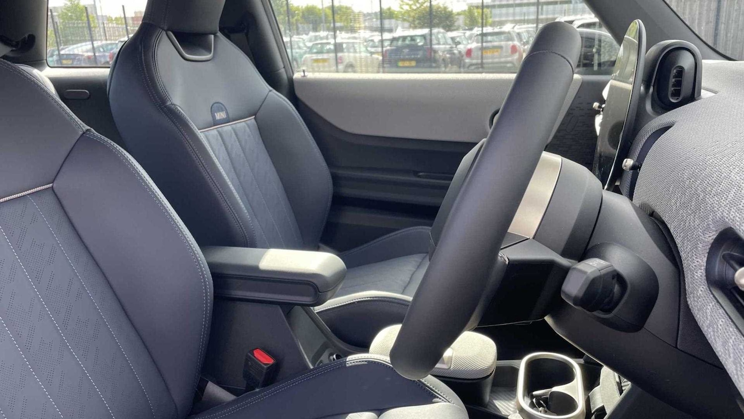 Used MINI Cooper 2025 for sale - 77011314: Photo 11