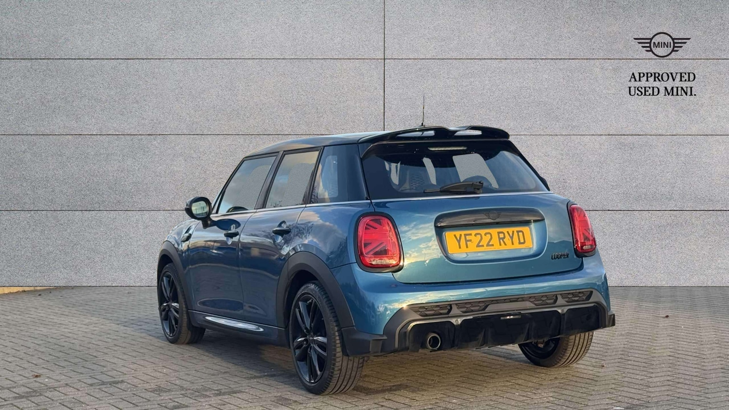 Used MINI Hatch 2022 for sale - 76705216: Photo 2