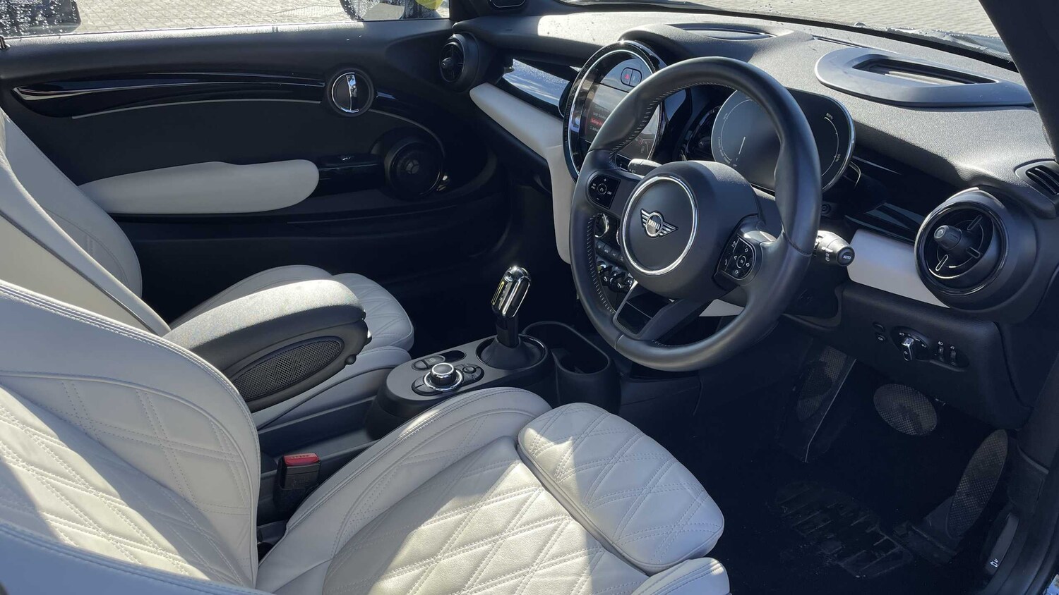 Used MINI Hatch 2022 for sale - 76192028: Photo 4