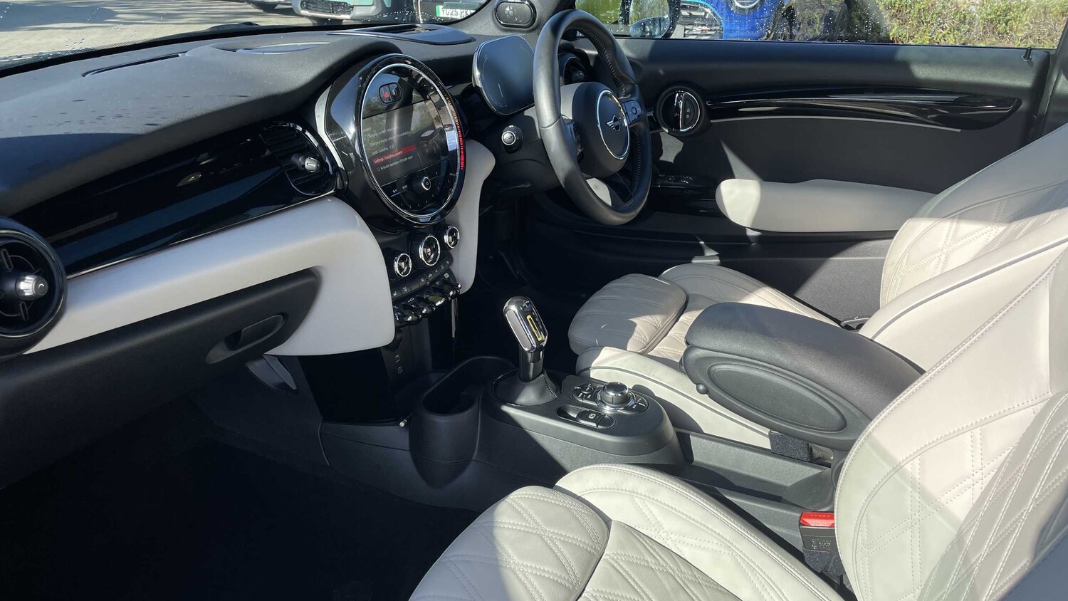 Used MINI Hatch 2022 for sale - 76192028: Photo 5