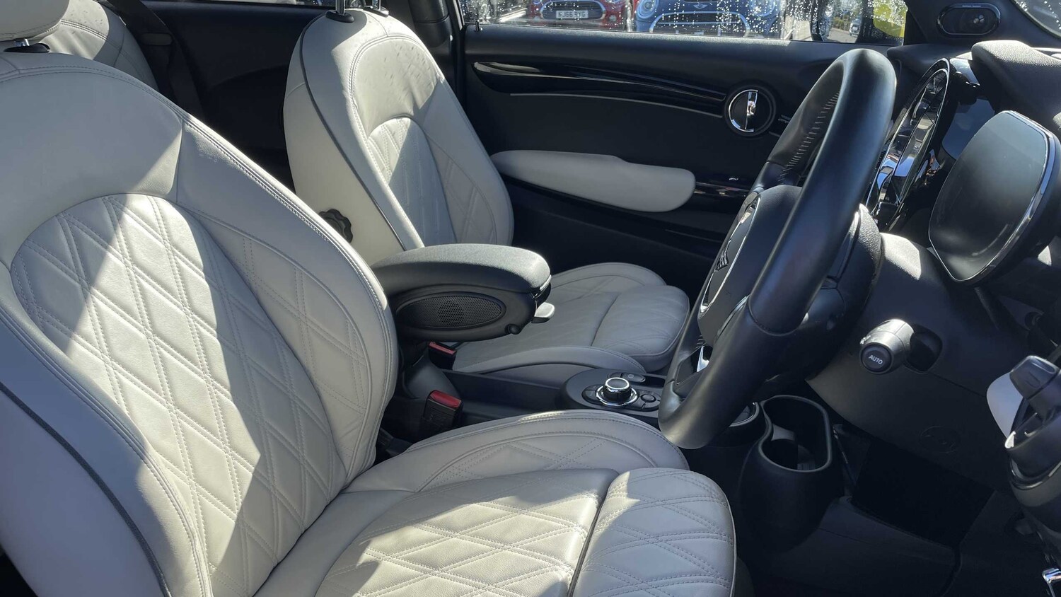 Used MINI Hatch 2022 for sale - 76192028: Photo 9