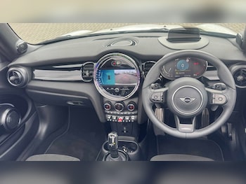 Used MINI Convertible 2024 for sale - 79443689: Photo