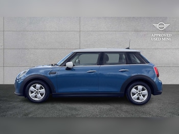 Used MINI Hatch 2023 for sale - 79376700: Photo