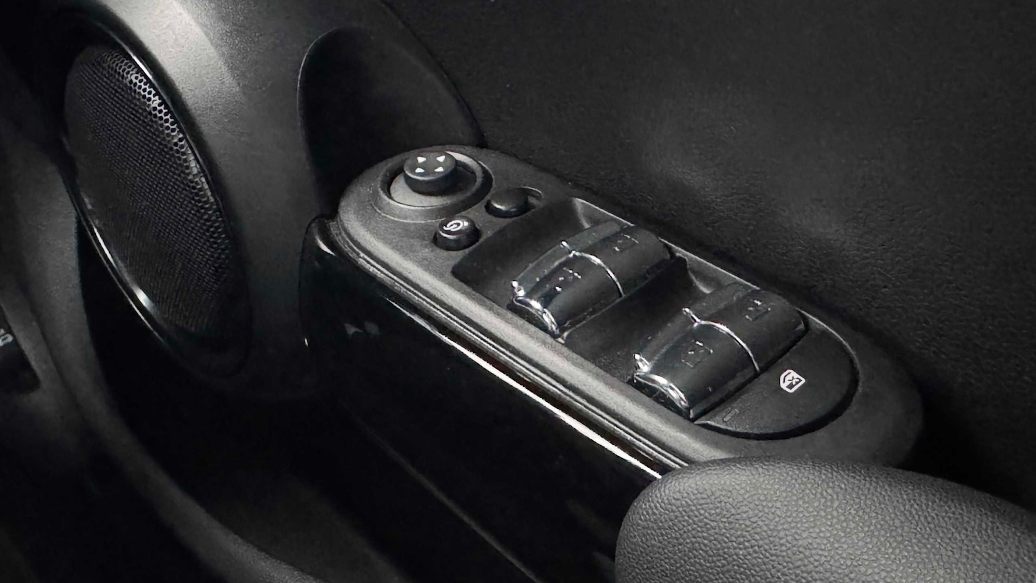 Used MINI Hatch 2023 for sale - 77178800: Photo 30