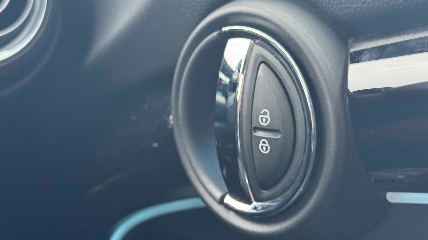 Used MINI Hatch 2023 for sale - 77178800: Photo 31