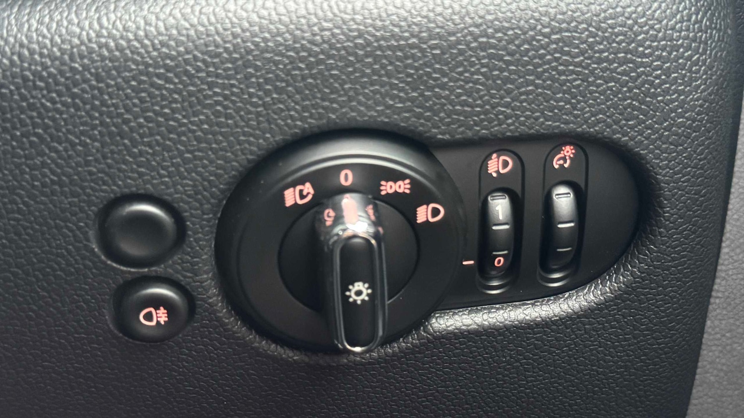 Used MINI Hatch 2023 for sale - 77178800: Photo 32