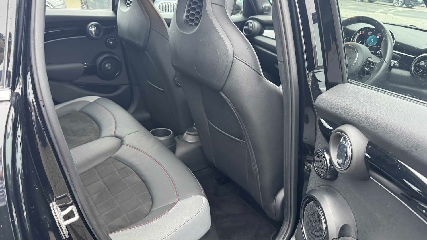 Used MINI Hatch 2023 for sale - 77178800: Photo 33