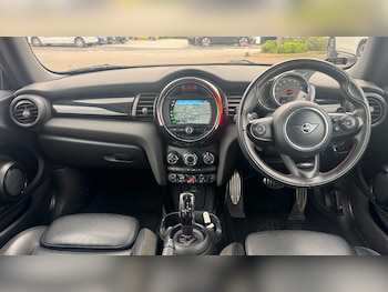Used MINI Hatch 2019 for sale - 78800149: Photo