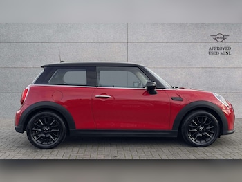 Used MINI Hatch 2023 for sale - 76460274: Photo