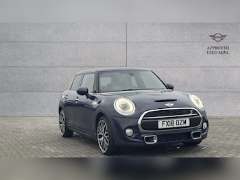 Used MINI Hatch 2018 for sale - 77032215: Photo