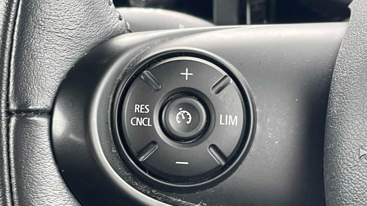 Used MINI Hatch 2018 for sale - 77601166: Photo 23