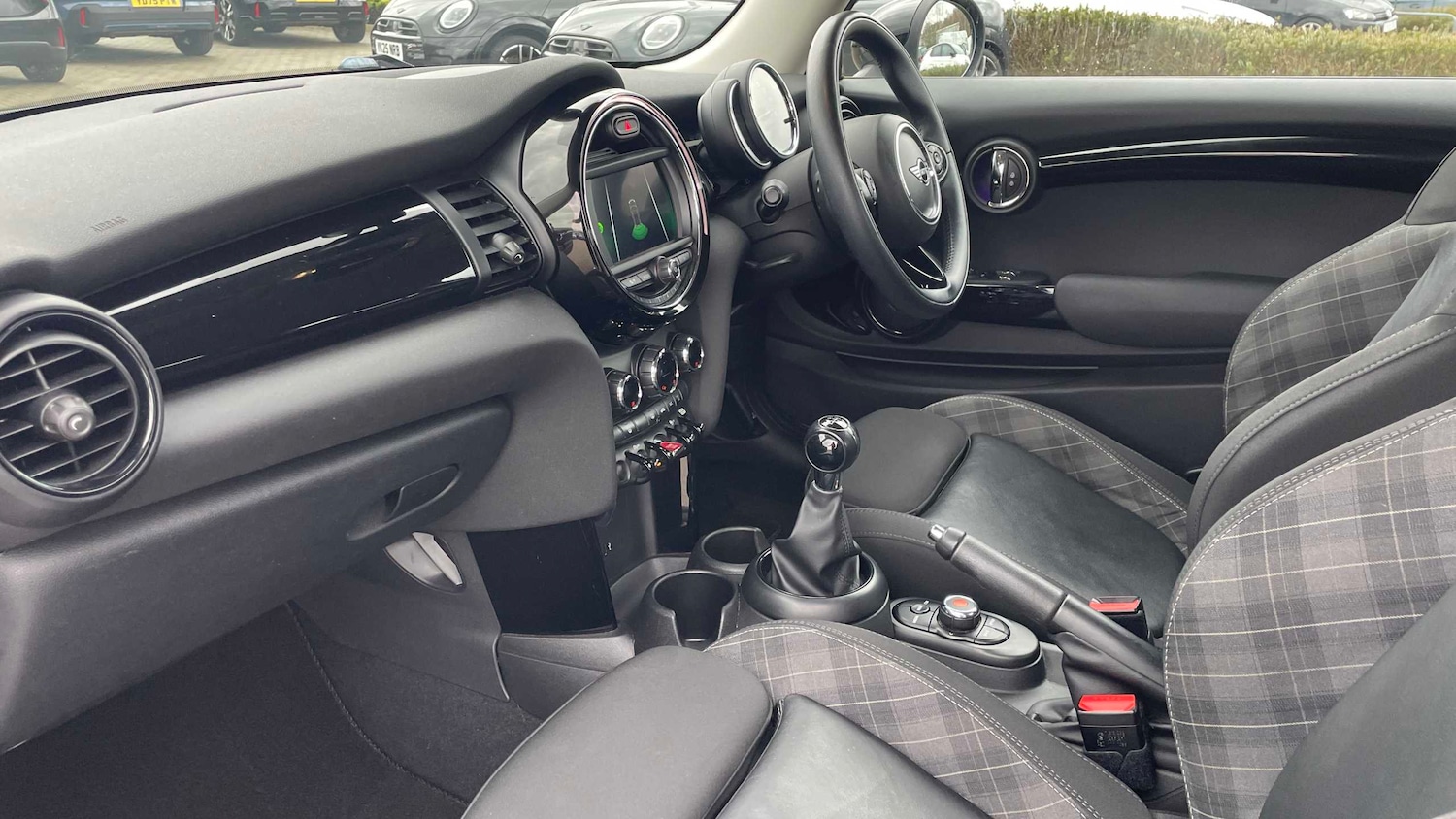 Used MINI Hatch 2018 for sale - 77601166: Photo 5