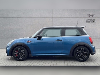 Used MINI Hatch 2022 for sale - 76421185: Photo