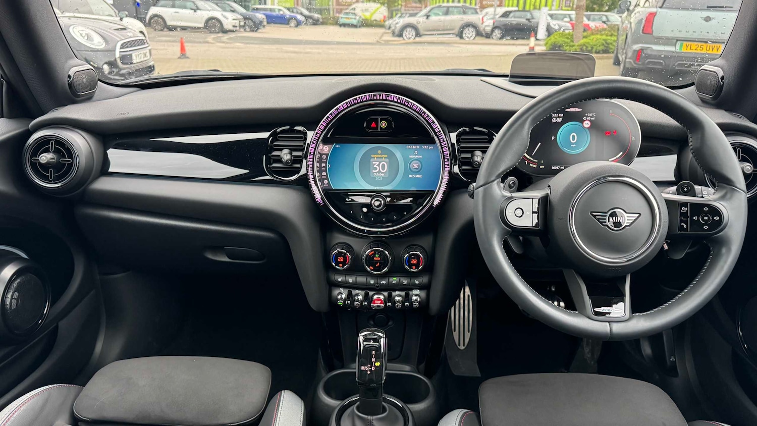 Used MINI Hatch 2022 for sale - 76421185: Photo 6