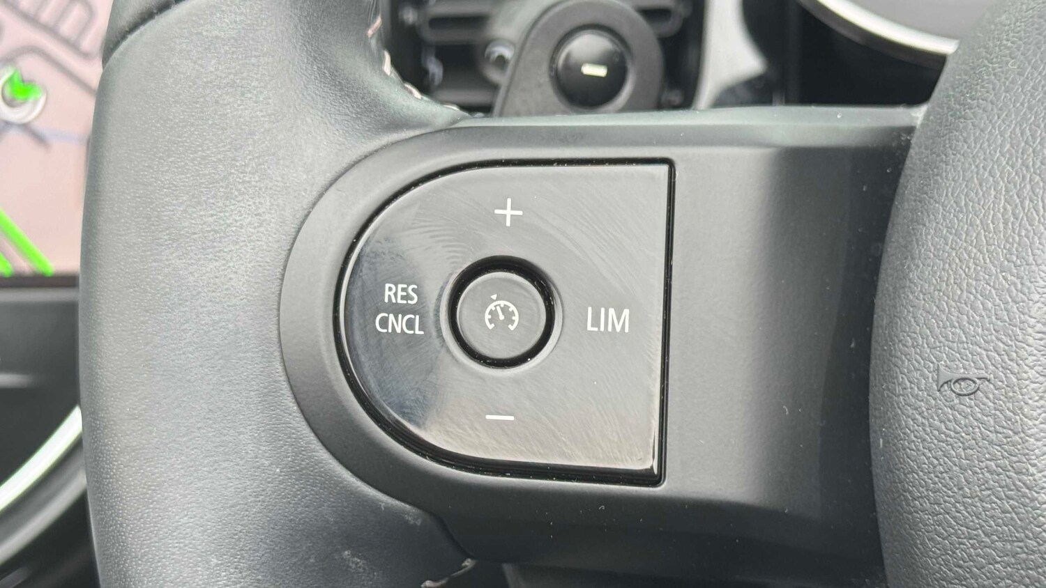 Used MINI Convertible 2023 for sale - 78209321: Photo 17