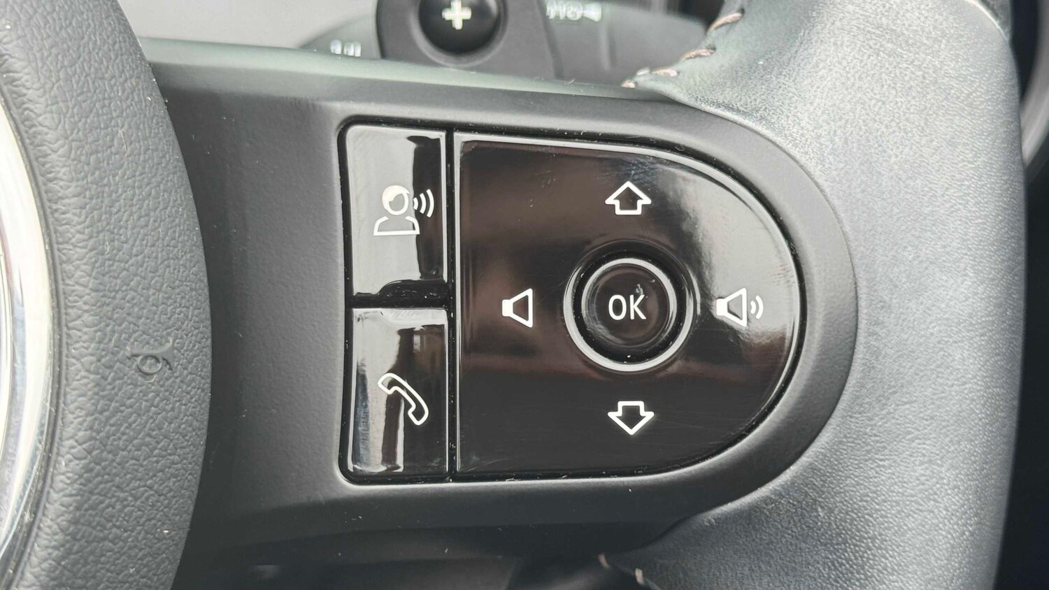 Used MINI Convertible 2023 for sale - 78209321: Photo 18