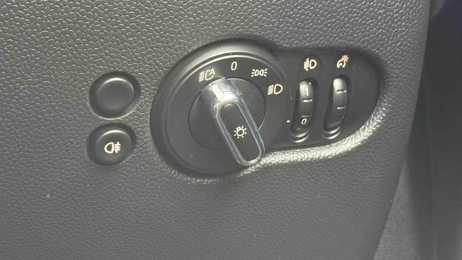 Used MINI Convertible 2023 for sale - 78209321: Photo 32