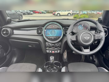 Used MINI Convertible 2023 for sale - 78209321: Photo