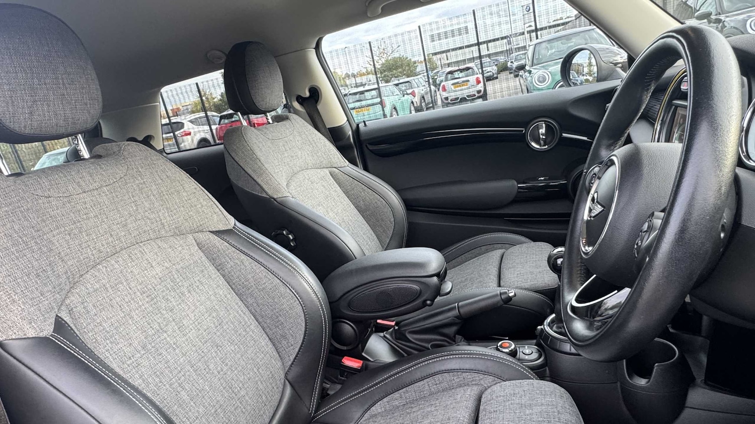 Used MINI Hatch 2017 for sale - 76351713: Photo 10