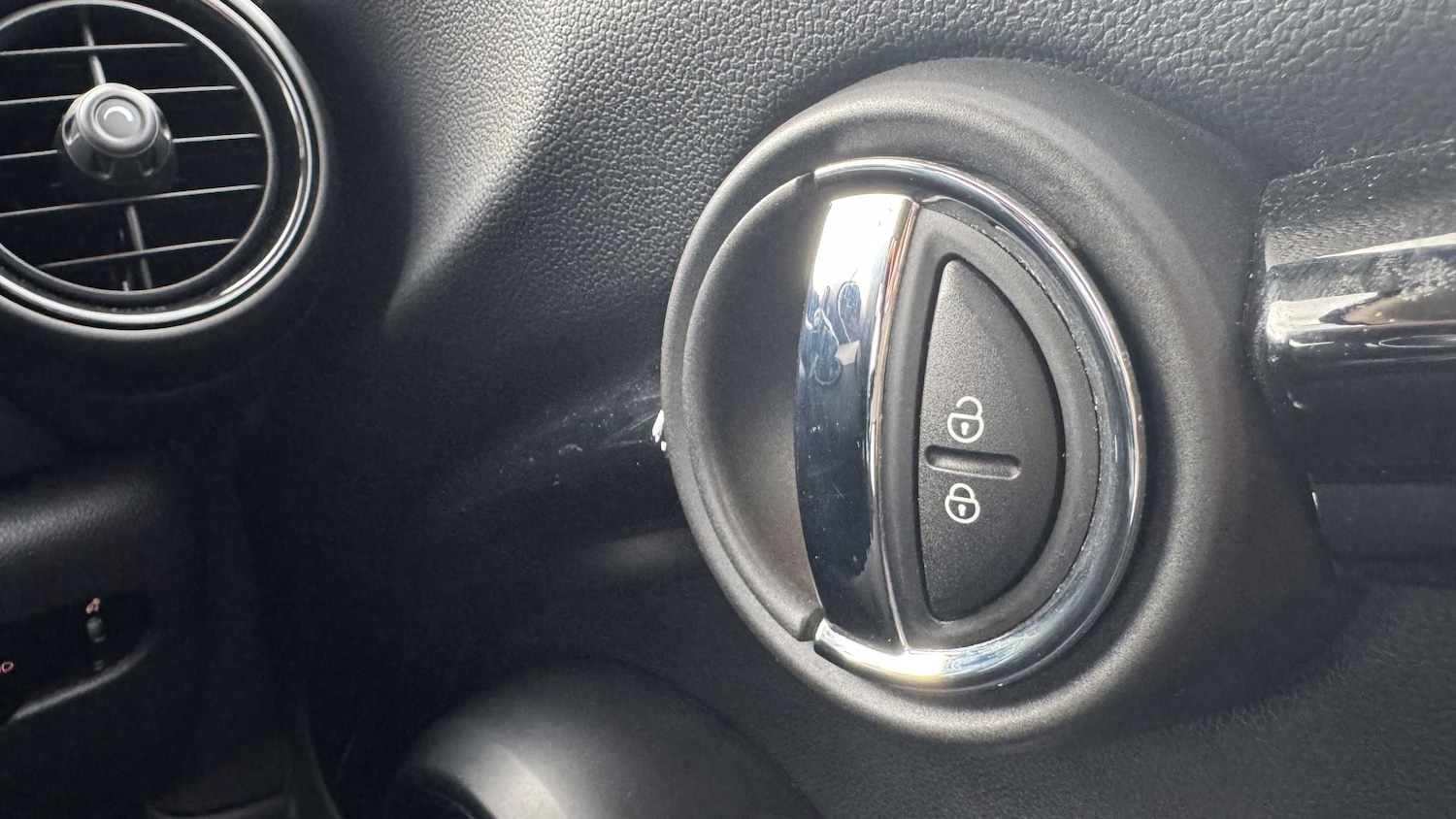 Used MINI Hatch 2017 for sale - 76351713: Photo 28