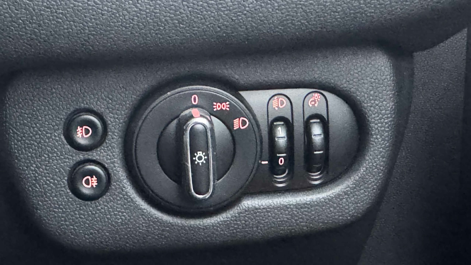 Used MINI Clubman 2018 for sale - 77347888: Photo 32